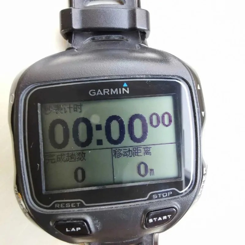 GARMIN Forerunner 910XT GPS    ..